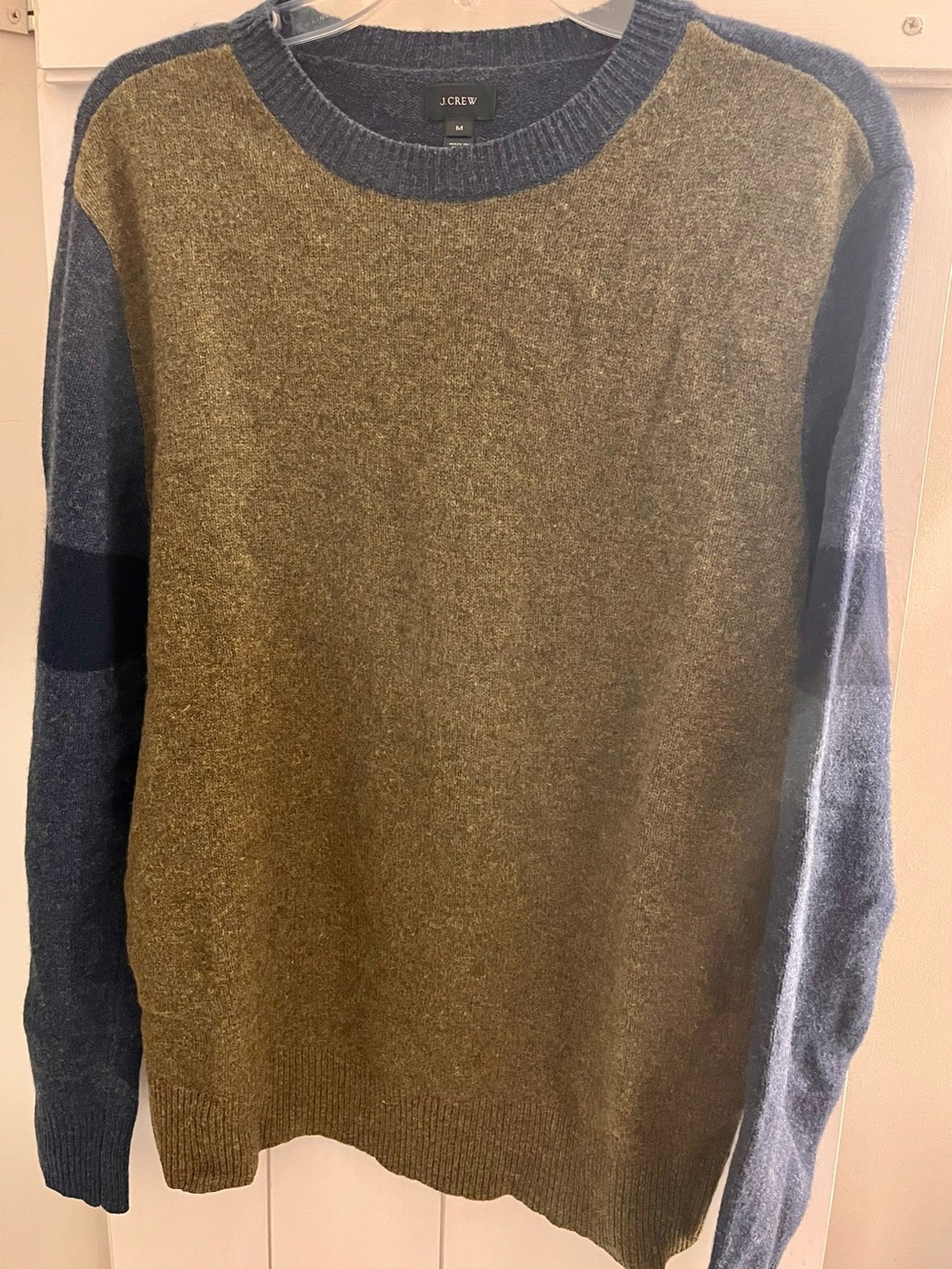 100% Lamb Wool J.Crew Men's Two-Tone Crewneck Sweater in Olive and Navy